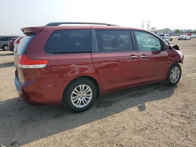 Photo 3 from auction – 2011 TOYOTA SIENNA XLE with VIN 5TDYK3DC2BS118165