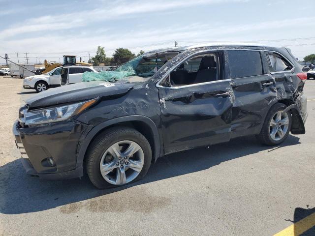 TOYOTA HIGHLANDER 2018 with VIN 5TDDZRFH8JS840440 - Photo from auction