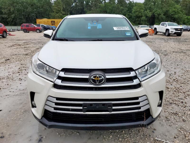 Photo 5 from auction – 2018 TOYOTA HIGHLANDER with VIN 5TDZZRFH2JS241099
