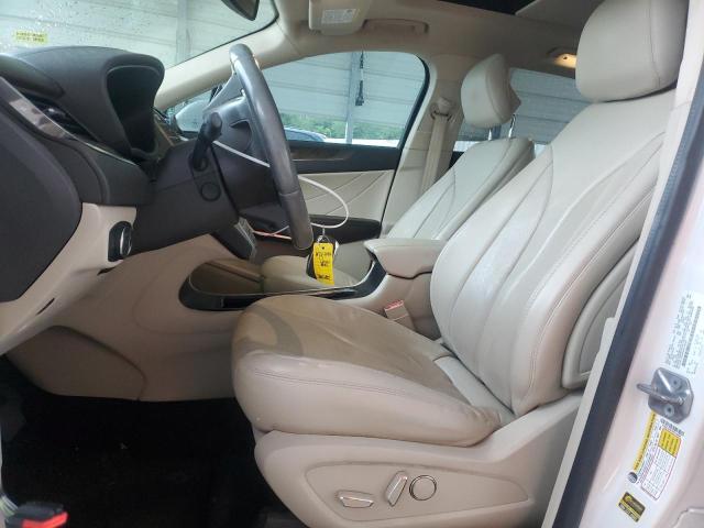 Photo 7 from auction – 2017 LINCOLN MKC RESERV with VIN 5LMCJ3C97HUL16689
