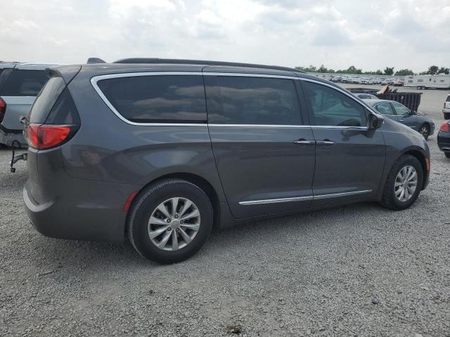 Photo 3 from auction – 2017 CHRYSLER PACIFICA TOURING L with VIN 2C4RC1BG9HR543962