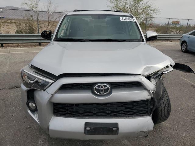 Photo 5 from auction – 2019 TOYOTA 4RUNNER SR with VIN JTEBU5JR4K5625820