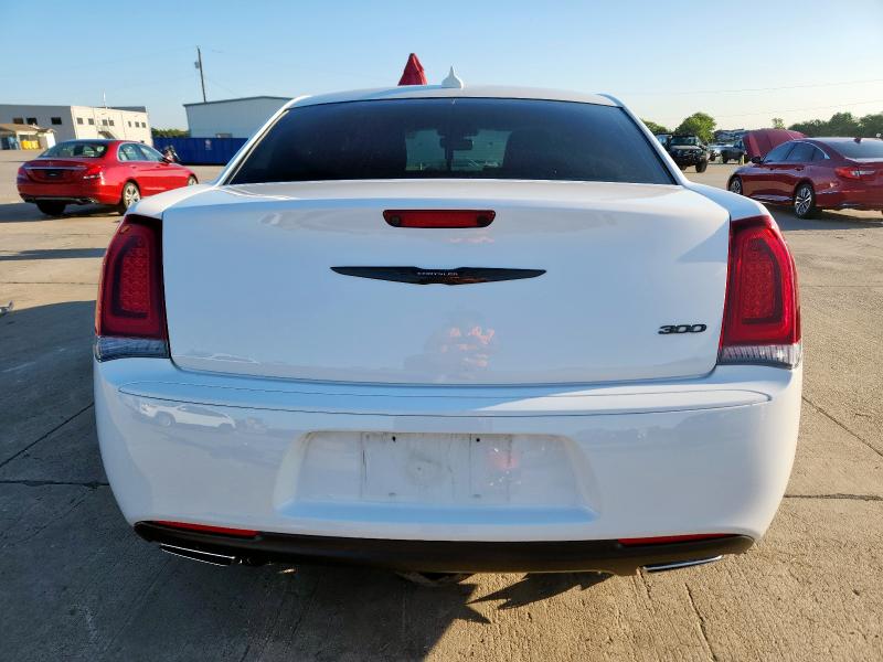 Photo 6 from auction – 2023 CHRYSLER 300 TOURIN with VIN 2C3CCAAG8PH677202