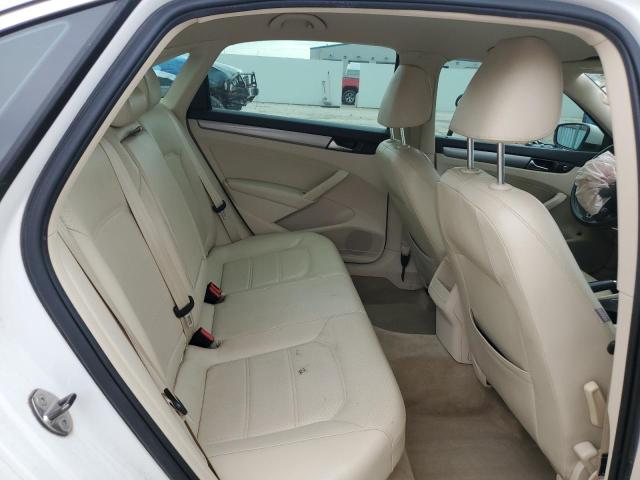 Photo 10 from auction – 2014 VOLKSWAGEN PASSAT S with VIN 1VWAS7A31EC026092