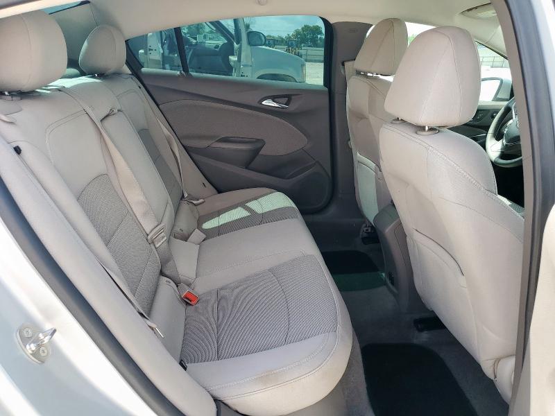 Photo 10 from auction – 2017 CHEVROLET CRUZE with VIN 1G1BE5SM1H7110476