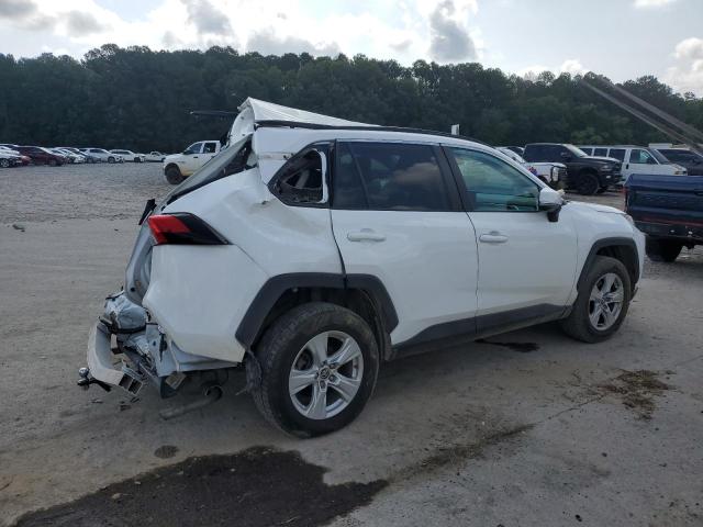 Photo 3 from auction – 2021 TOYOTA RAV4 XLE with VIN 2T3W1RFV3MC110655
