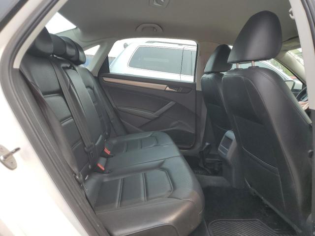 Photo 10 from auction – 2014 VOLKSWAGEN PASSAT S with VIN 1VWAT7A32EC103971