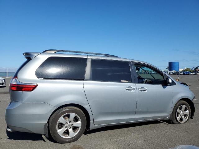 Photo 3 from auction – 2016 TOYOTA SIENNA LE with VIN 5TDKK3DC8GS691553