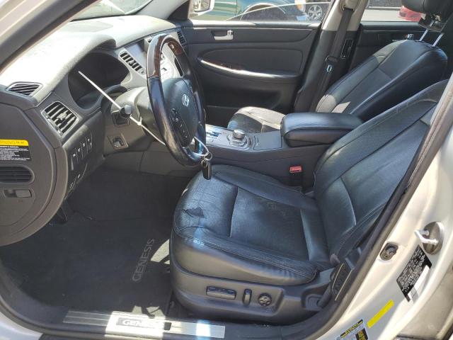 Photo 7 from auction – 2011 HYUNDAI GENESIS with VIN KMHGC4DF0BU127138