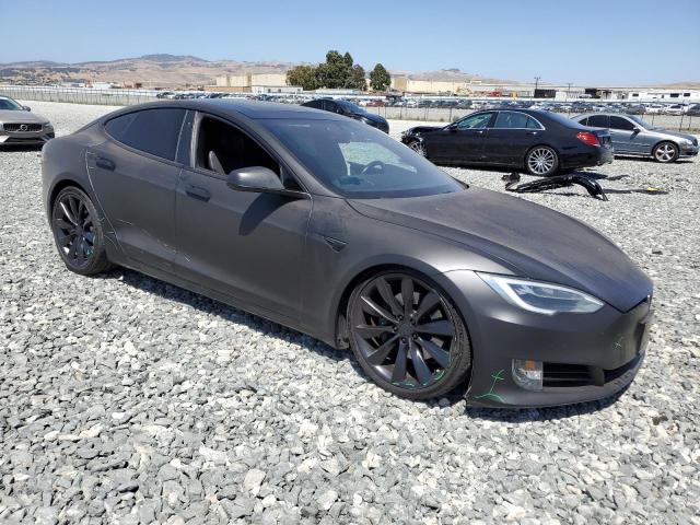 Photo 4 from auction – 2017 TESLA MODEL S with VIN 5YJSA1E17HF231214