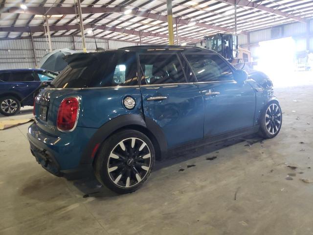 Photo 3 from auction – 2023 MINI COOPER S with VIN WMW53DK00P2S53834