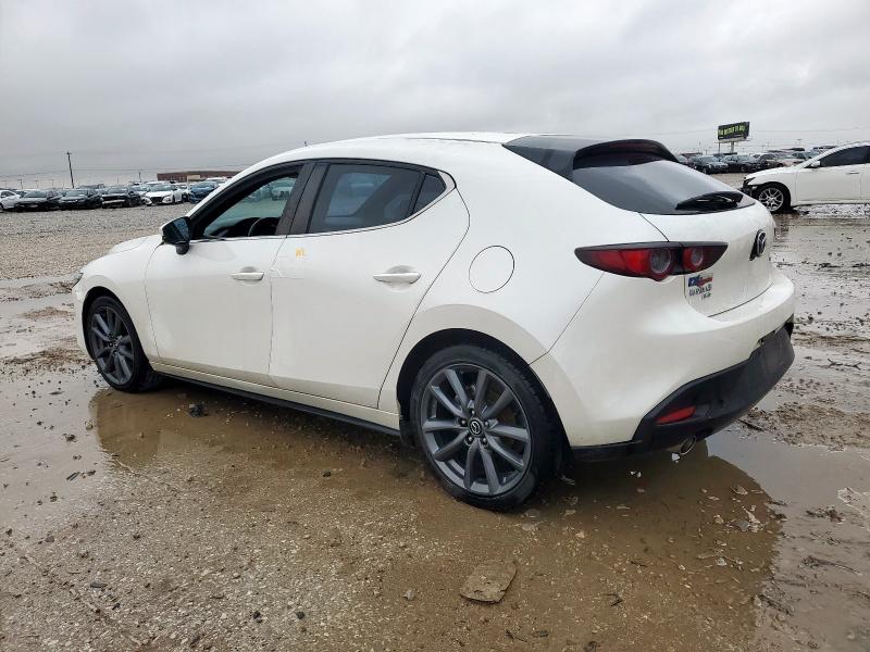 Photo 2 from auction – 2019 MAZDA 3 with VIN JM1BPBJM2K1136404