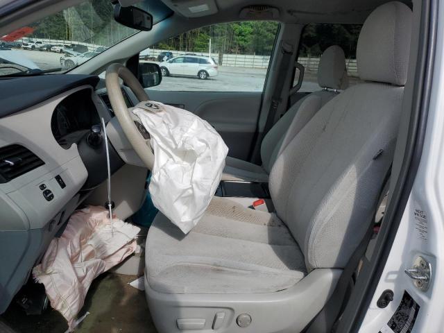 Photo 7 from auction – 2012 TOYOTA SIENNA LE with VIN 5TDKK3DC7CS189479