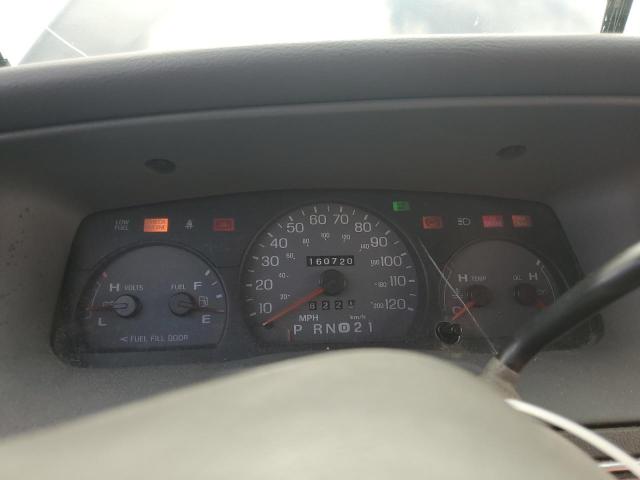 Photo 9 from auction – 2002 MERCURY GRAND MARQ with VIN 2MEFM75W72X642450