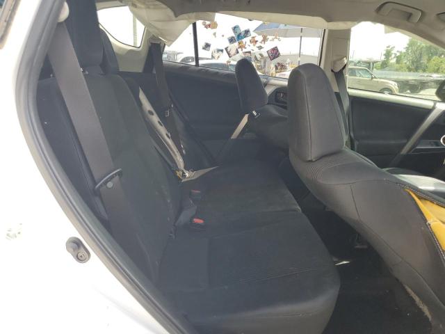 Photo 11 from auction – 2018 TOYOTA RAV4 LE with VIN JTMZFREVXJD130912