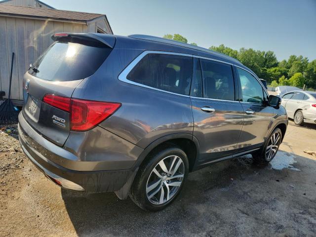 Photo 3 from auction – 2017 HONDA PILOT TOUR with VIN 5FNYF6H94HB075904