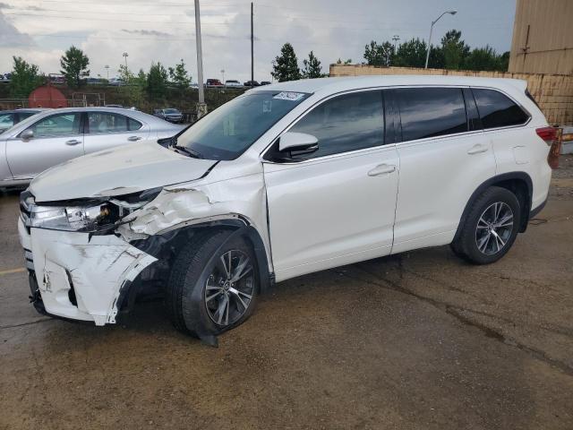 TOYOTA HIGHLANDER LE 2017 with VIN 5TDZARFH6HS030974 - Photo from auction