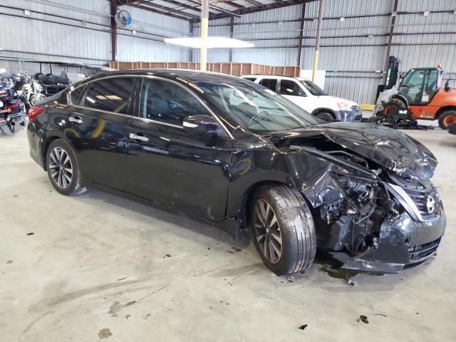 Photo 4 from auction – 2017 NISSAN ALTIMA 2.5 with VIN 1N4AL3AP1HC121919