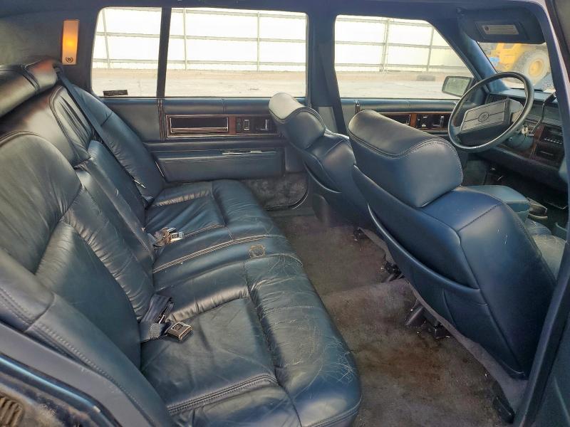 Photo 10 from auction – 1992 CADILLAC DEVILLE with VIN 1G6CD53B6N4201450