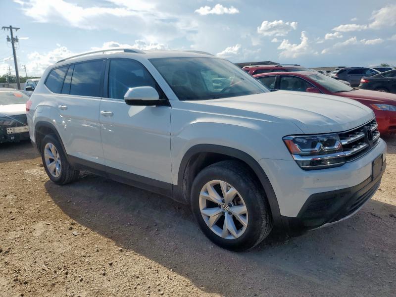 Photo 4 from auction – 2018 VOLKSWAGEN ATLAS S with VIN 1V2AP2CA8JC600960