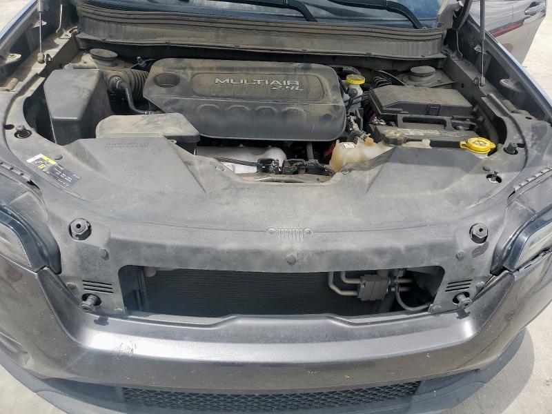 Photo 12 from auction – 2019 JEEP CHEROKEE L with VIN 1C4PJLLB6KD240675