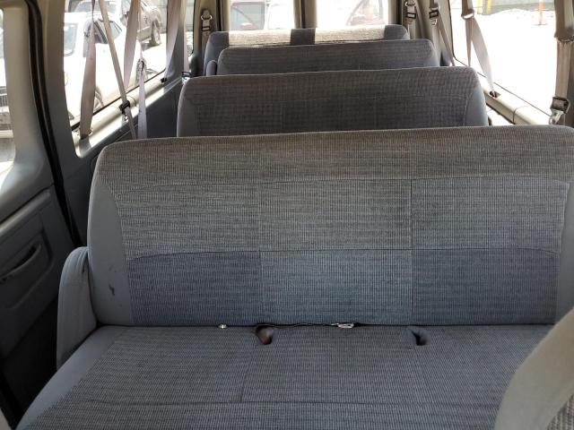 Photo 10 from auction – 2001 FORD ECONOLINE with VIN 1FBSS31L41HA22362