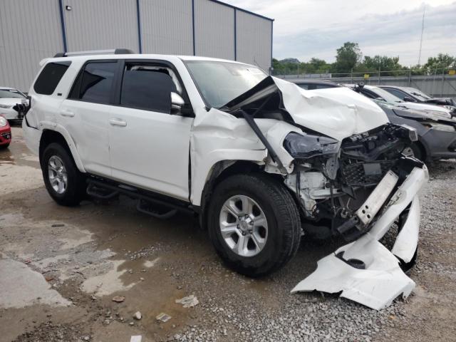 Photo 4 from auction – 2020 TOYOTA 4RUNNER SR with VIN JTEBU5JR4L5837456
