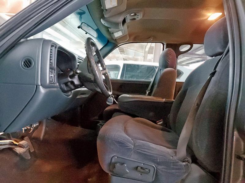 Photo 7 from auction – 2001 CHEVROLET SILVERADO with VIN 1GCGC13U51F164630