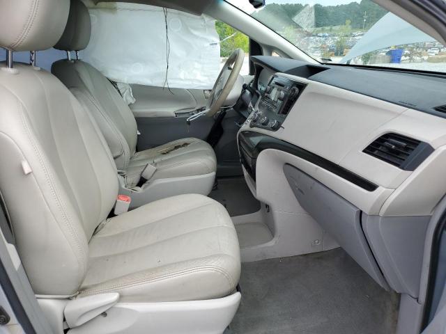 Photo 7 from auction – 2011 TOYOTA SIENNA with VIN 5TDZK3DC4BS123825