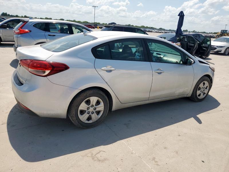 Photo 3 from auction – 2017 KIA FORTE LX with VIN 3KPFK4A77HE077166