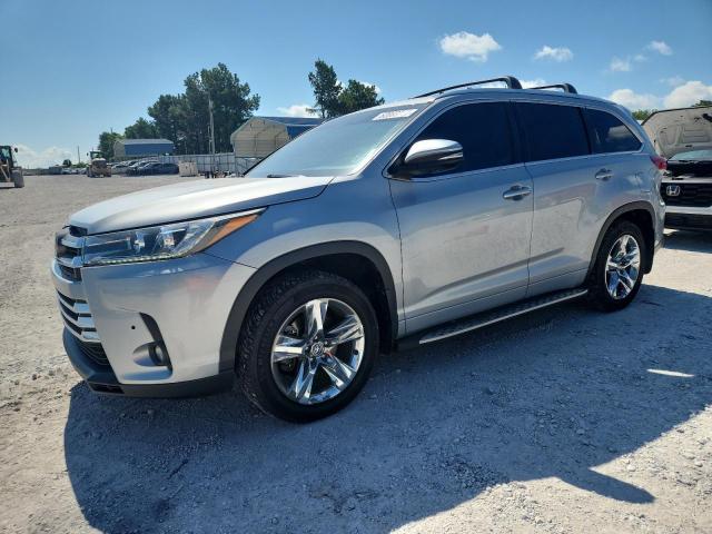 TOYOTA HIGHLANDER 2017 with VIN 5TDDZRFH6HS469157 - Photo from auction