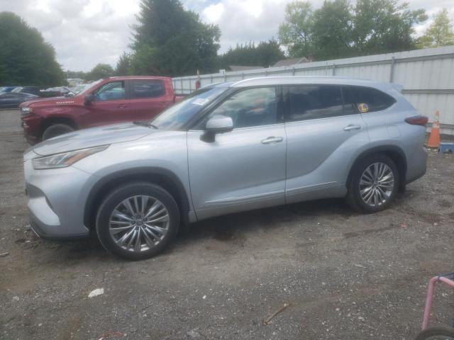 TOYOTA HIGHLANDER 2023 with VIN 5TDEBRCH3PS112210 - Photo from auction
