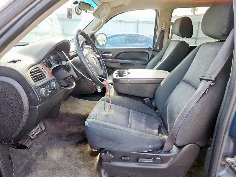 Photo 7 from auction – 2011 CHEVROLET AVALANCHE with VIN 3GNTKEE34BG273570