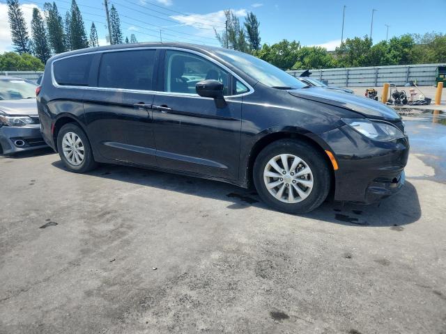 Photo 4 from auction – 2017 CHRYSLER PACIFICA T with VIN 2C4RC1DG6HR667961