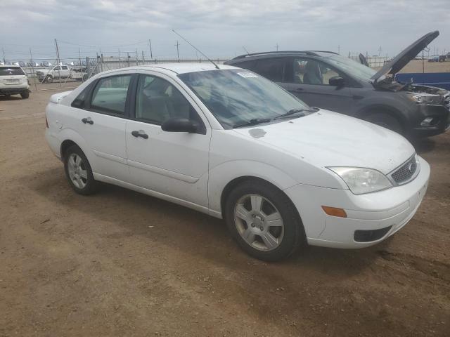 Photo 4 from auction – 2005 FORD FOCUS ZX4 with VIN 1FAFP34N75W314977