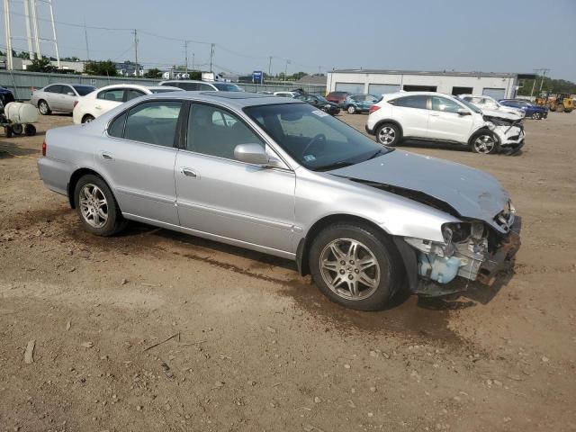 Photo 4 from auction – 2000 ACURA 3.2L TL with VIN 19UUA5660YA047317