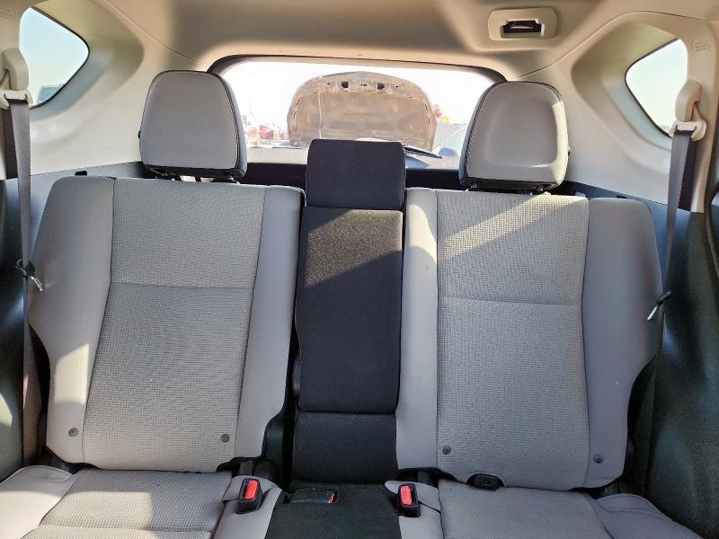 Photo 10 from auction – 2016 TOYOTA RAV4 XLE with VIN JTMWFREV0GJ090482
