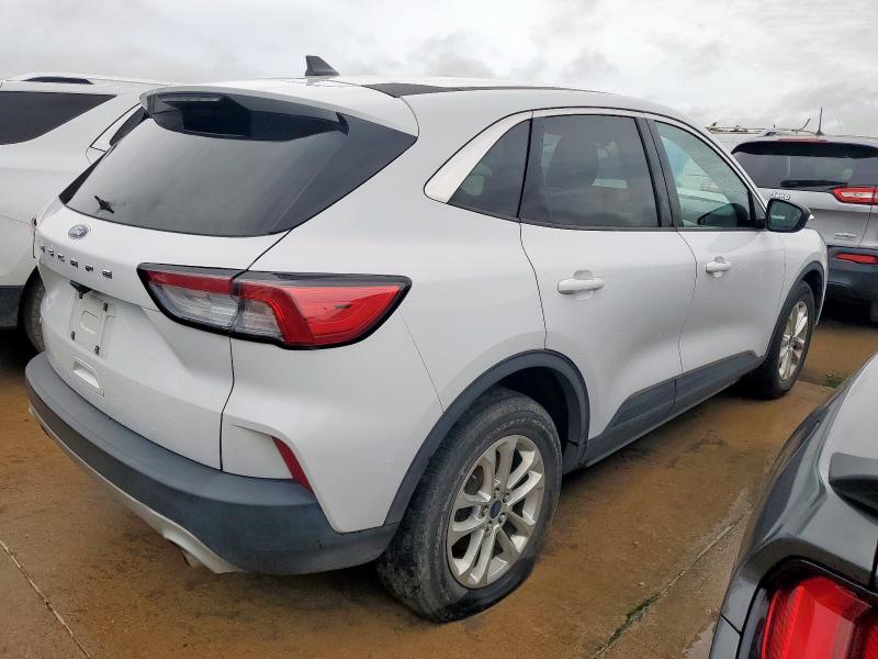 Photo 3 from auction – 2022 FORD ESCAPE SE with VIN 1FMCU0G69NUB01335