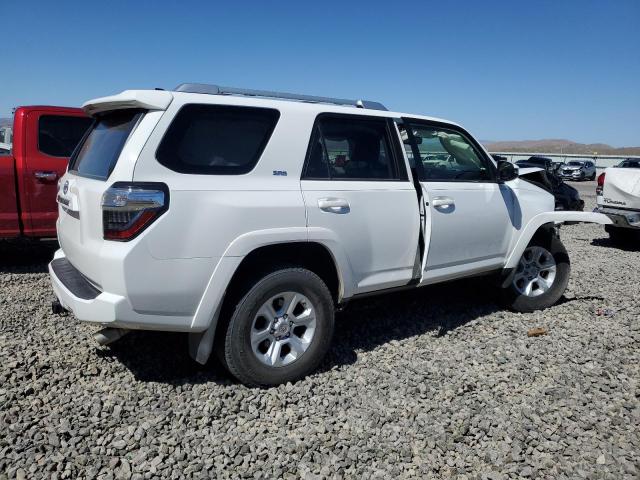 Photo 3 from auction – 2016 TOYOTA 4RUNNER SR with VIN JTEBU5JR1G5329712