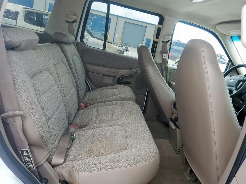 Photo 11 from auction – 2002 FORD EXPLORER X with VIN 1FMZU62E62UA69368