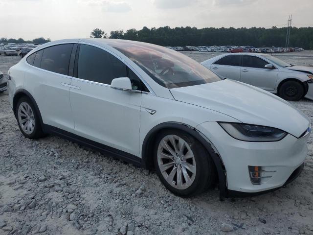 Photo 4 from auction – 2016 TESLA MODEL X with VIN 5YJXCAE2XGF017860