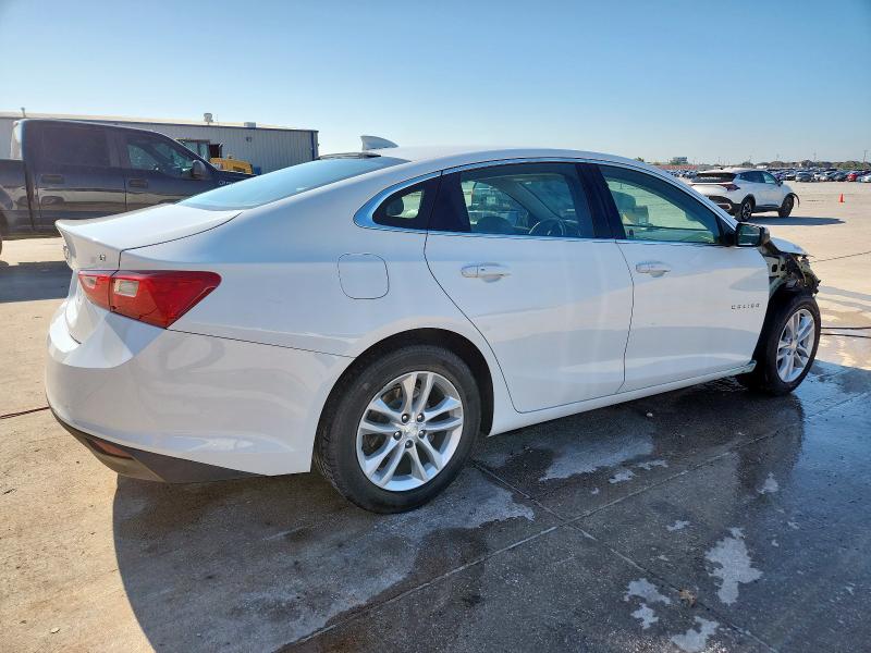 Photo 3 from auction – 2016 CHEVROLET MALIBU LT with VIN 1G1ZE5ST8GF346827