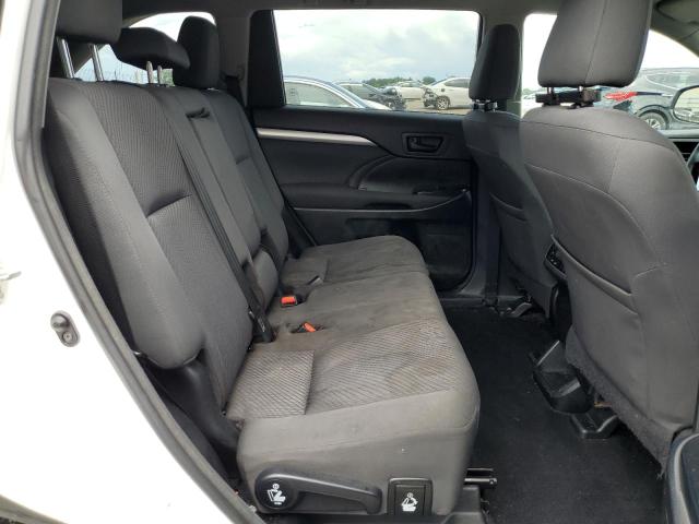 Photo 11 from auction – 2018 TOYOTA HIGHLANDER with VIN 5TDZZRFH6JS255863