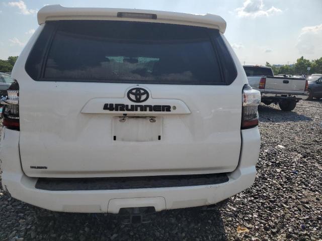 Photo 6 from auction – 2017 TOYOTA 4RUNNER SR with VIN JTEZU5JR6H5153028