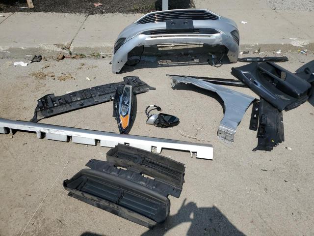 Photo 12 from auction – 2019 FORD FUSION SEL with VIN 3FA6P0CD6KR140437