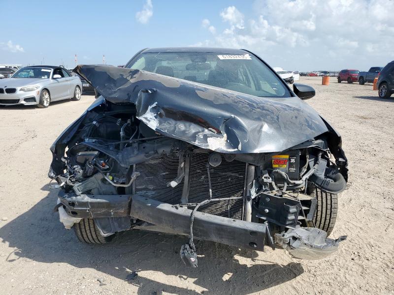 Photo 5 from auction – 2017 TOYOTA COROLLA L with VIN 5YFBURHE2HP674539