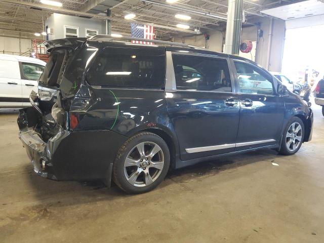 Photo 3 from auction – 2018 TOYOTA SIENNA SE with VIN 5TDXZ3DC4JS942691