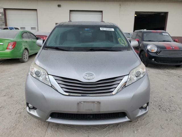 Photo 5 from auction – 2017 TOYOTA SIENNA XLE with VIN 5TDYZ3DC0HS775566