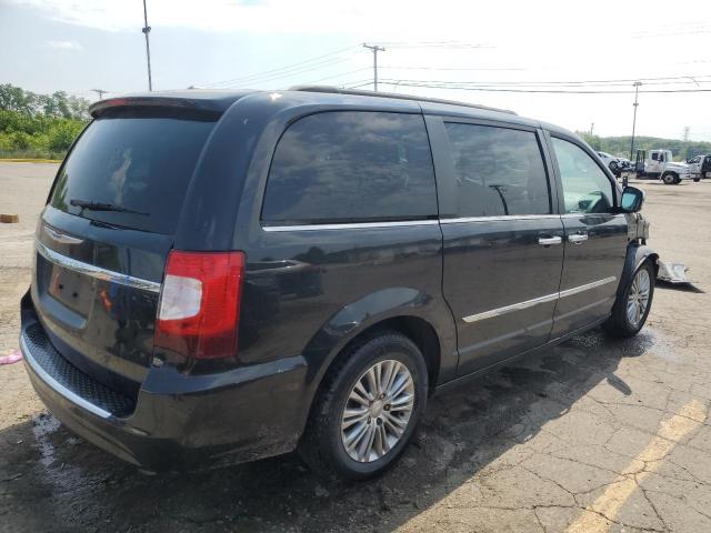 Photo 3 from auction – 2016 CHRYSLER TOWN & COU with VIN 2C4RC1CG9GR305994