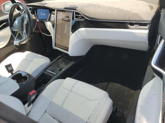 Photo 8 from auction – 2016 TESLA MODEL X with VIN 5YJXCAE26GF004233